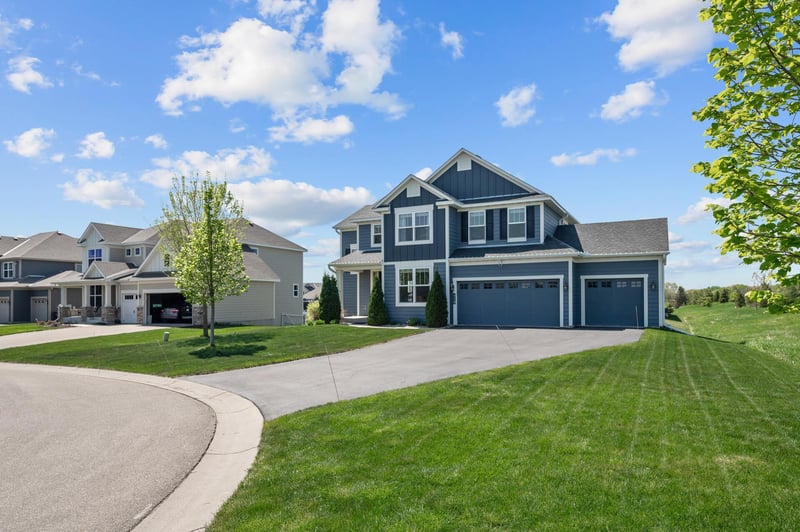4118 San Vitero Ct, Victoria, MN 55318