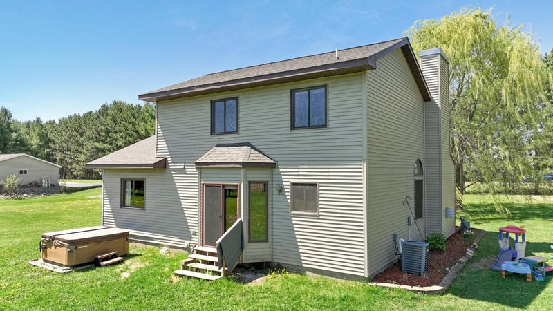 1513 19 1/4 St, Cameron, WI 54822