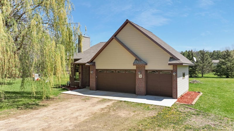 1513 19 1/4 St, Cameron, WI 54822