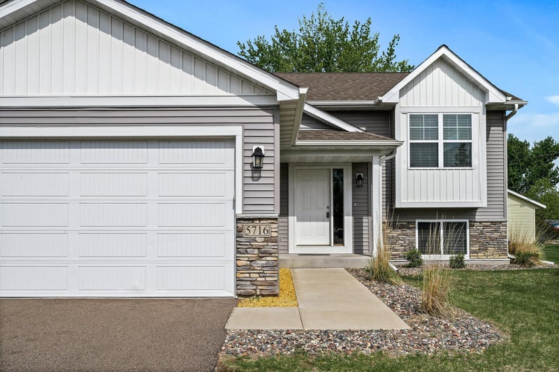 5716 Colorado Ave N, Crystal, MN 55429
