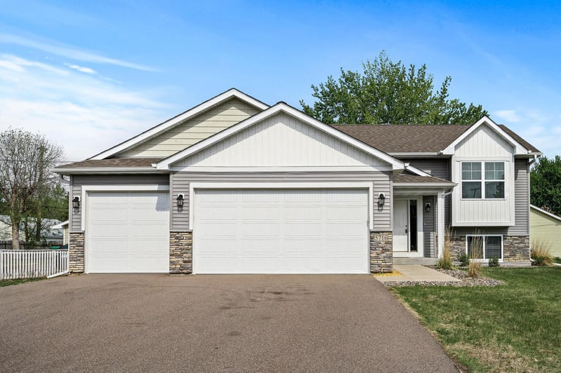 5716 Colorado Ave N, Crystal, MN 55429