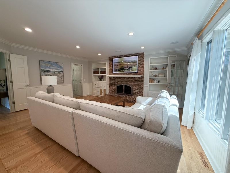 14700 Minnehaha Pl, Wayzata, MN 55391