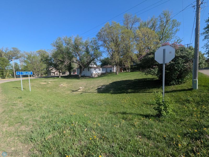 304 Main St S, Underwood, MN 56586