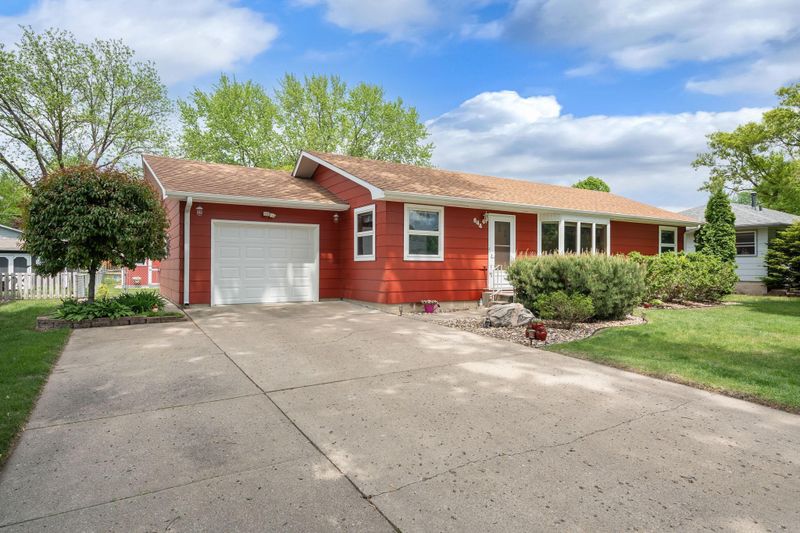 644 14th St NE, Owatonna, MN 55060