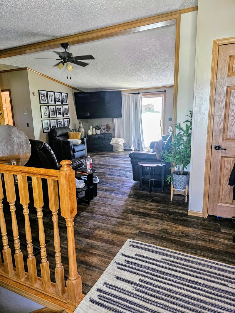 27 Lake Shetek Dr, Slayton, MN 56172