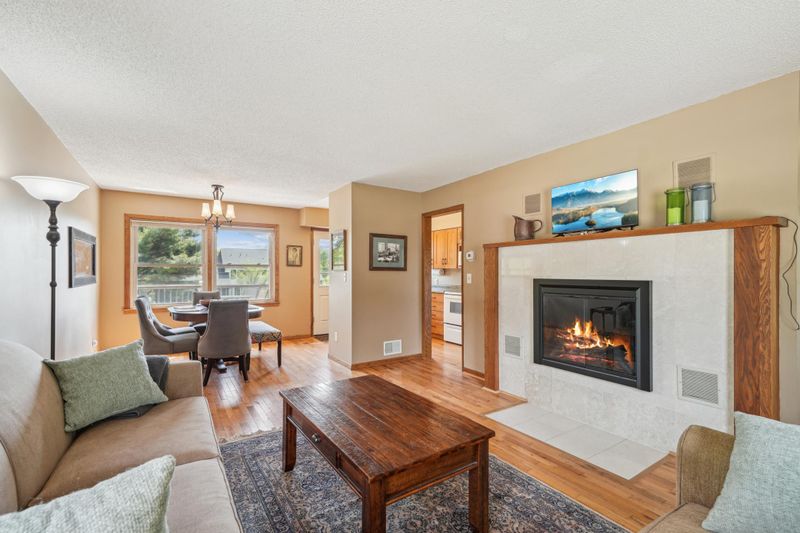 6901 Antrim Rd, Edina, MN 55439