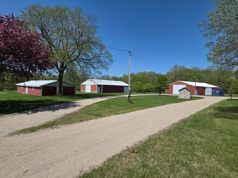 8064 County Road 37 Nw, Maple Lake, MN 55358