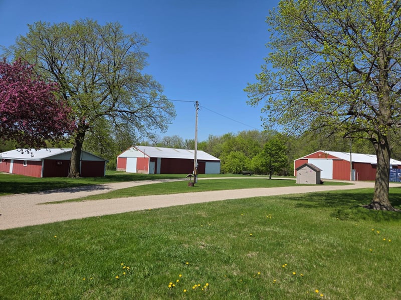 8064 County Road 37 Nw, Maple Lake, MN 55358