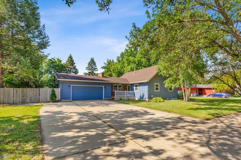 1921 23rd Ave S, Moorhead, MN 56560