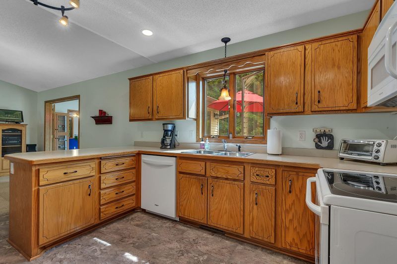 28443 133rd St NW, Zimmerman, MN 55398