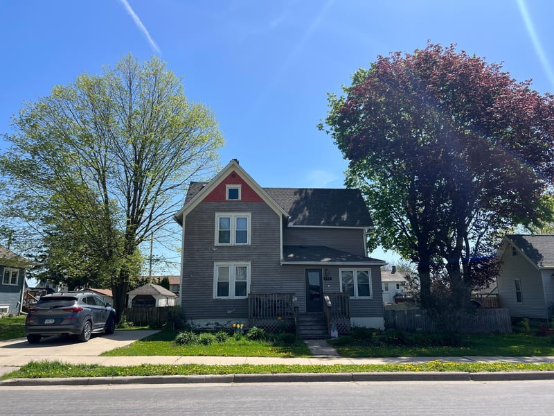 135 2nd Ave SE, Spring Grove, MN 55974