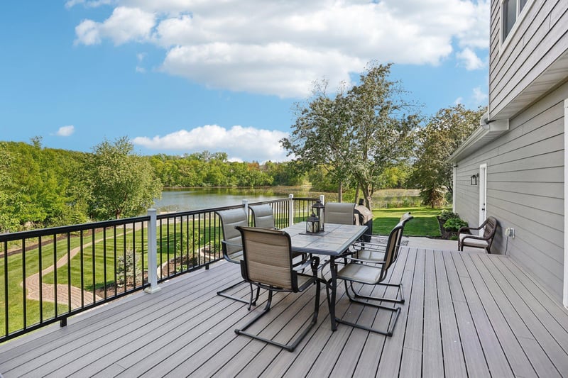 400 Sycamore Ln N, Plymouth, MN 55441