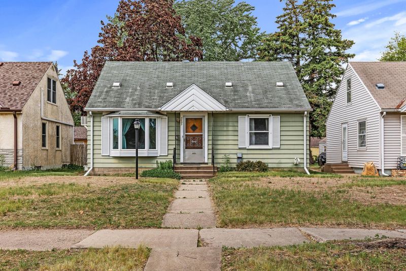 5043 Emerson Ave N, Minneapolis, MN 55430