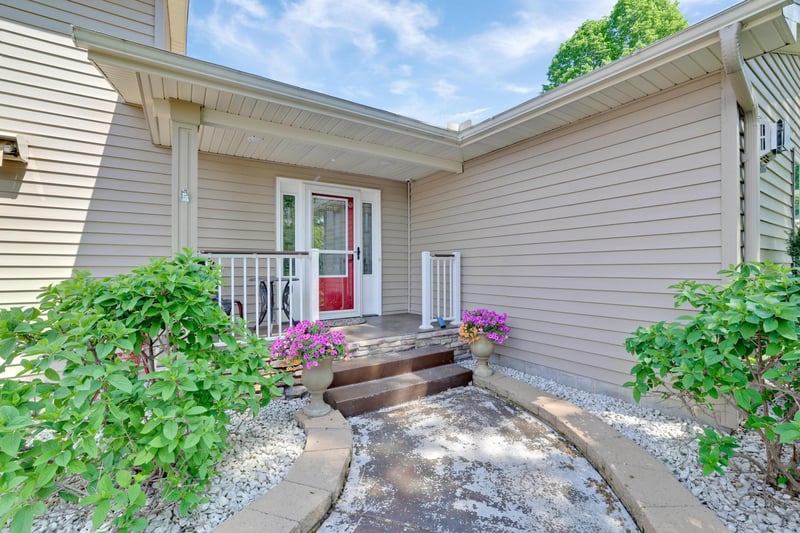 7256 Maciver Ave NE, Albertville, MN 55301