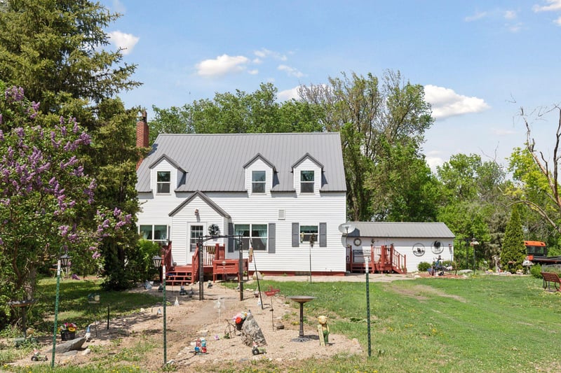 88614 County Road 10, Sacred Heart, MN 56285
