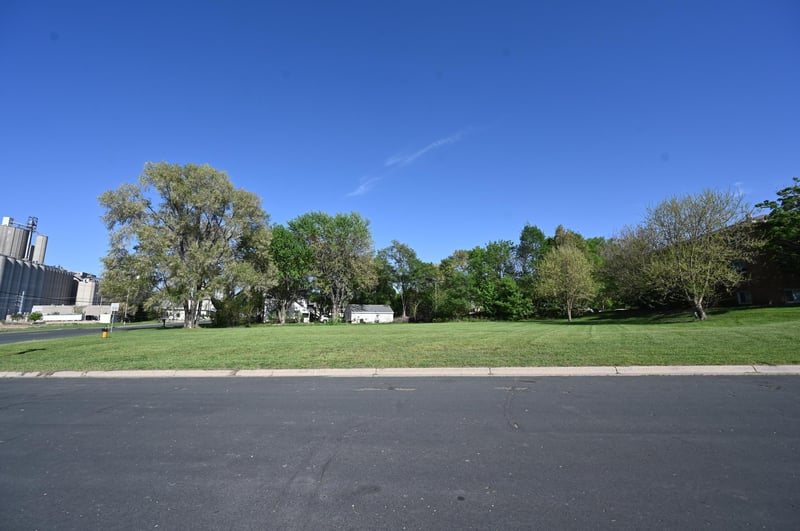 XXX W 3rd Ave, Shakopee, MN 55379