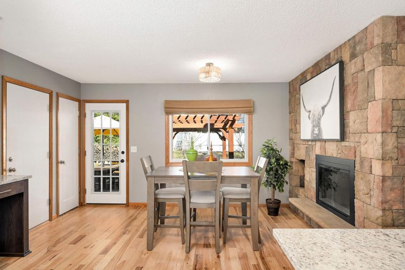 9850 Xerxes Curve S, Bloomington, MN 55431
