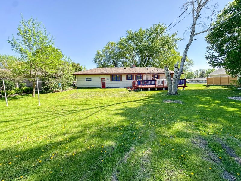 403 E Dayton St, Arlington, MN 55307