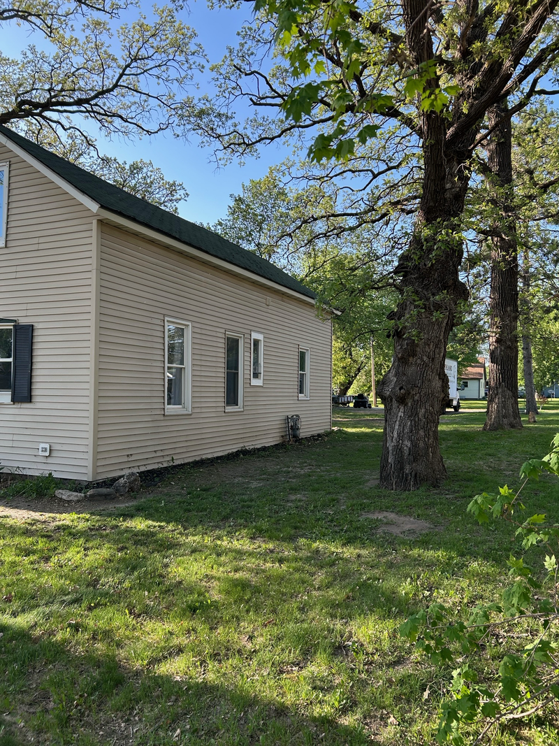 308 E Centre St, Royalton, MN 56373