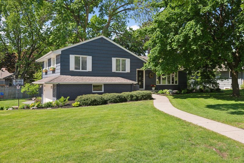 4405 Dunham Dr, Edina, MN 55435