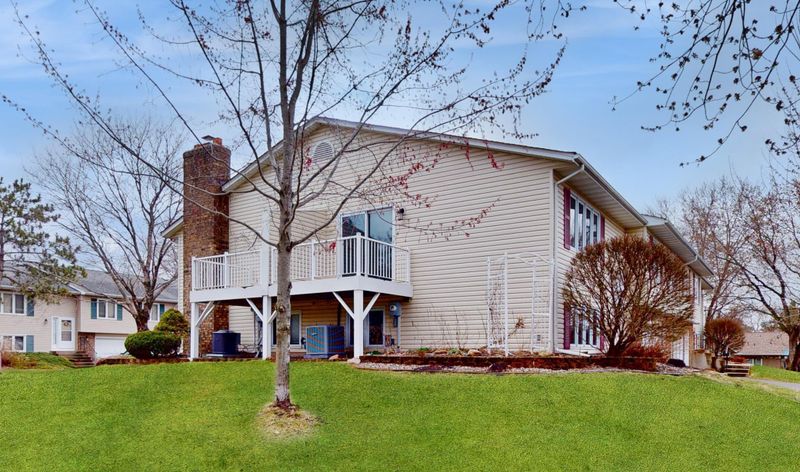 8401 W 100th St, Bloomington, MN 55438