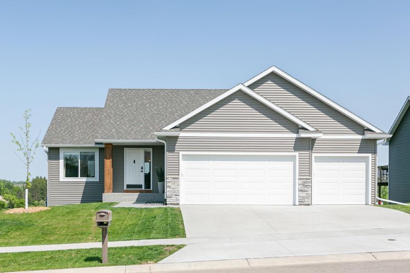 158 Brookestone Dr SE, Rochester, MN 55904