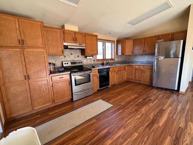 5769 W Saari Rd, Embarrass, MN 55732