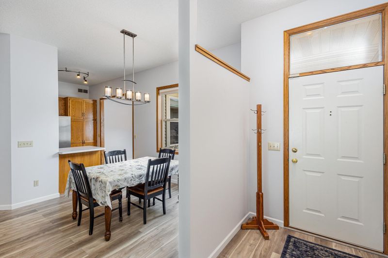 15048 Everleigh Cir, Rosemount, MN 55068
