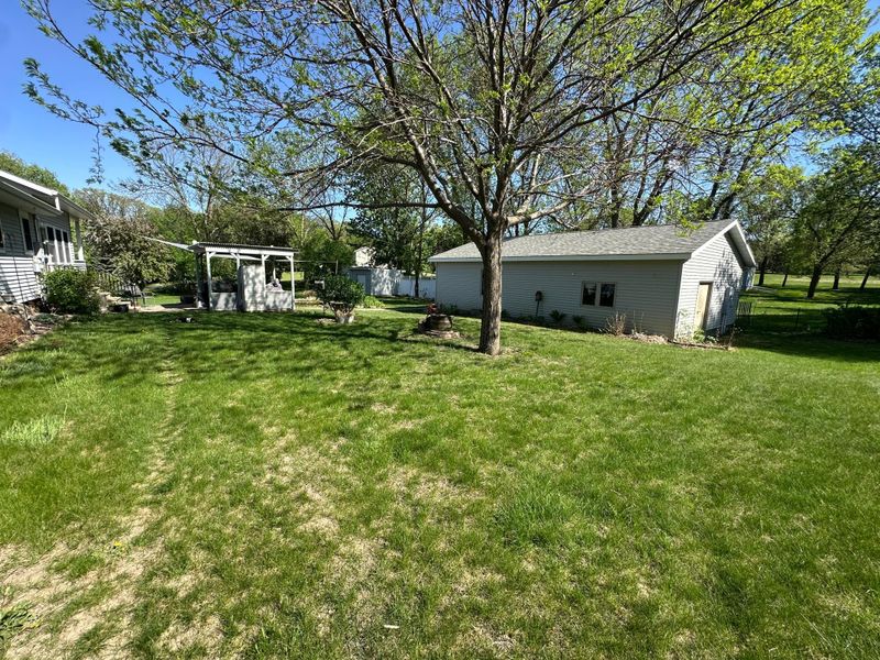 4220 23rd St NW, Willmar, MN 56201