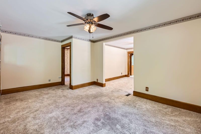979 Livingston Ave, West Saint Paul, MN 55118