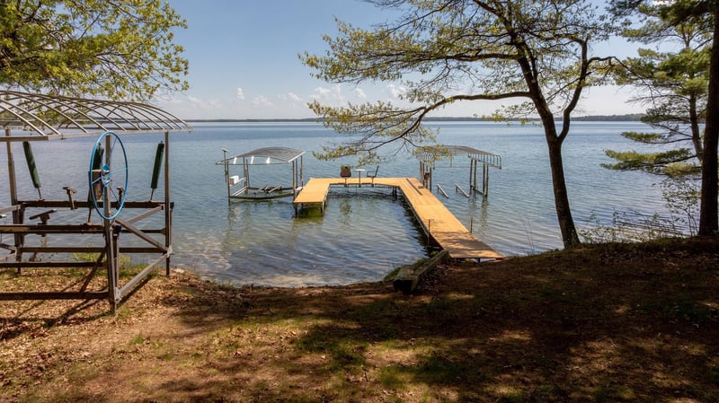4472 Howe Dr NW, Hackensack, MN 56452