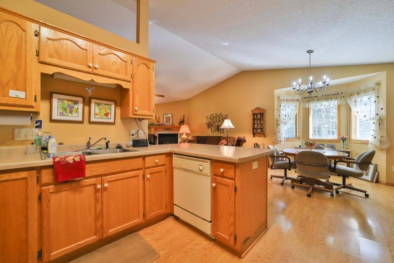 2506 Woodridge Ln, Brainerd, MN 56401