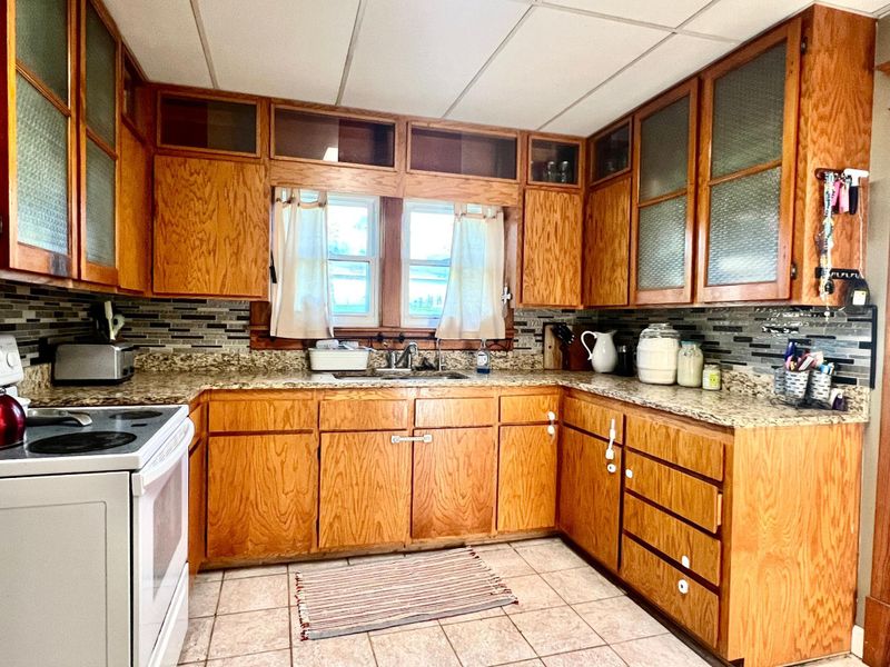 308 Cedar Ave S, Odessa, MN 56276