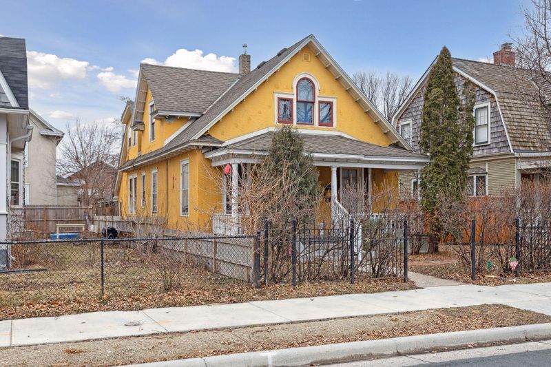 3205 Grand Ave S, Minneapolis, MN 55408