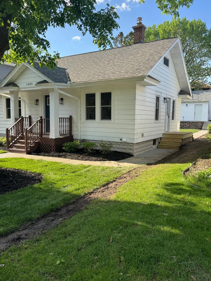 1989 Randolph Ave, Saint Paul, MN 55105