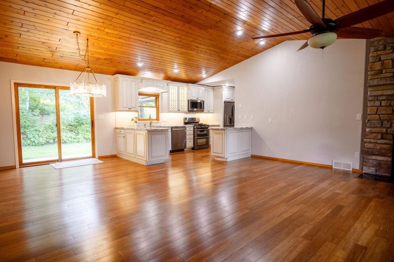 30703 N Lakeview Dr, Breezy Point, MN 56472