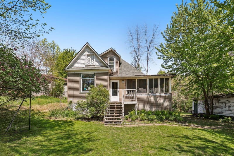 12960 Pleasant Ave, Lindstrom, MN 55045
