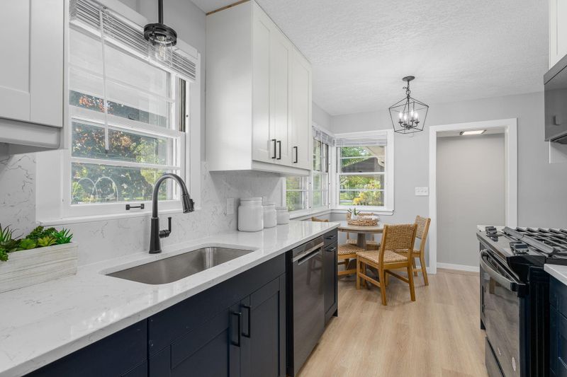 1805 Melrose Ave, Saint Louis Park, MN 55426