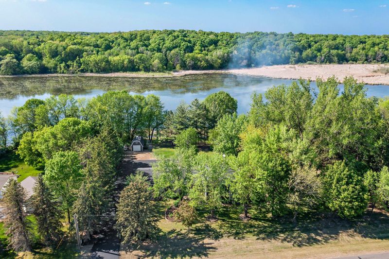 10798 River Rd NE, Hanover, MN 55341