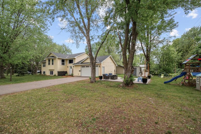 1002 8th Ave N, Princeton, MN 55371