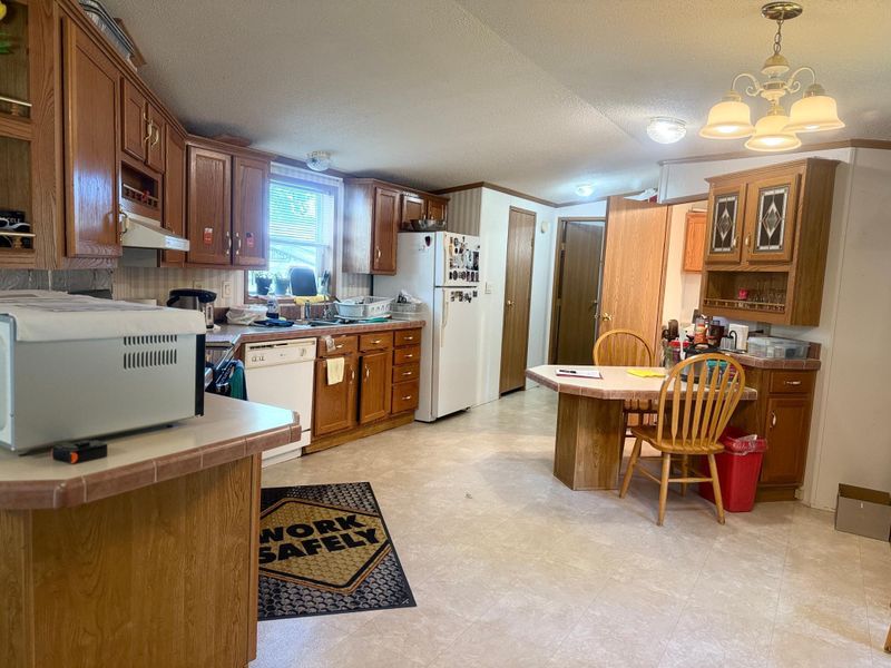 104 Laurinda Ln, Mankato, MN 56001