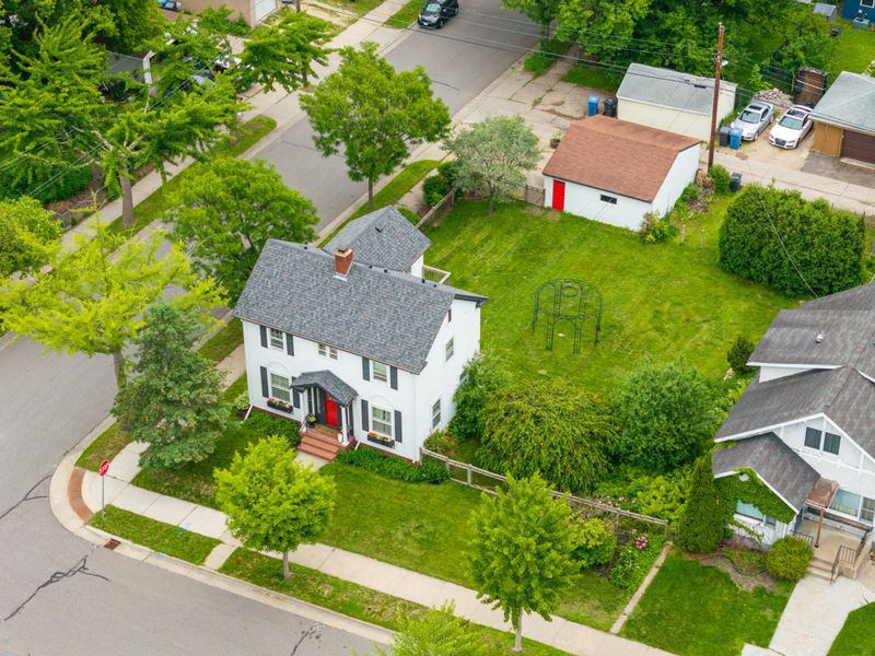2958 Vincent Ave N, Minneapolis, MN 55411