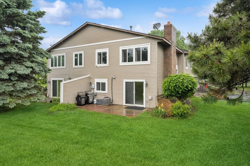 13967 Herald Ct, Apple Valley, MN 55124