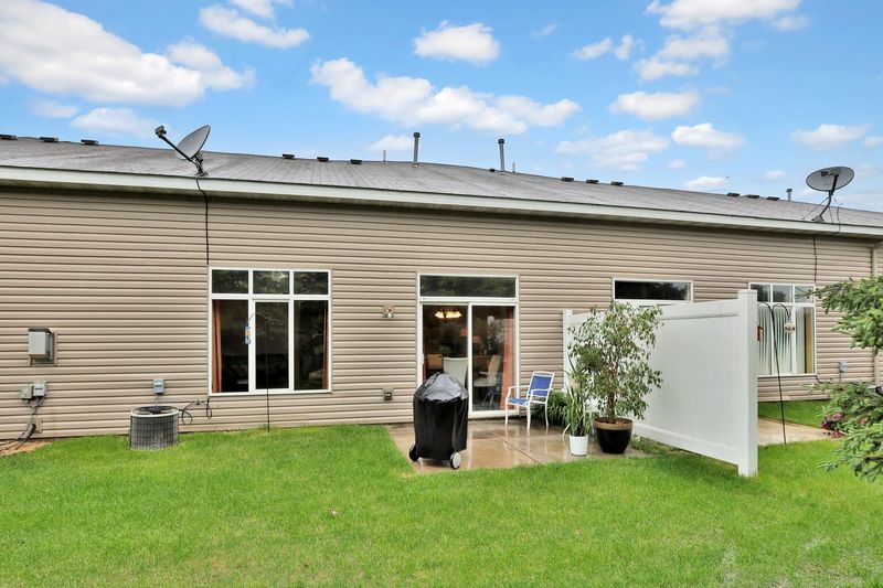 2171 Cleveland Way S, Cambridge, MN 55008