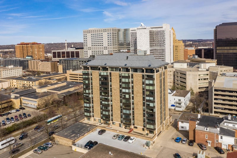 207 5th Ave SW #407, Rochester, MN 55902