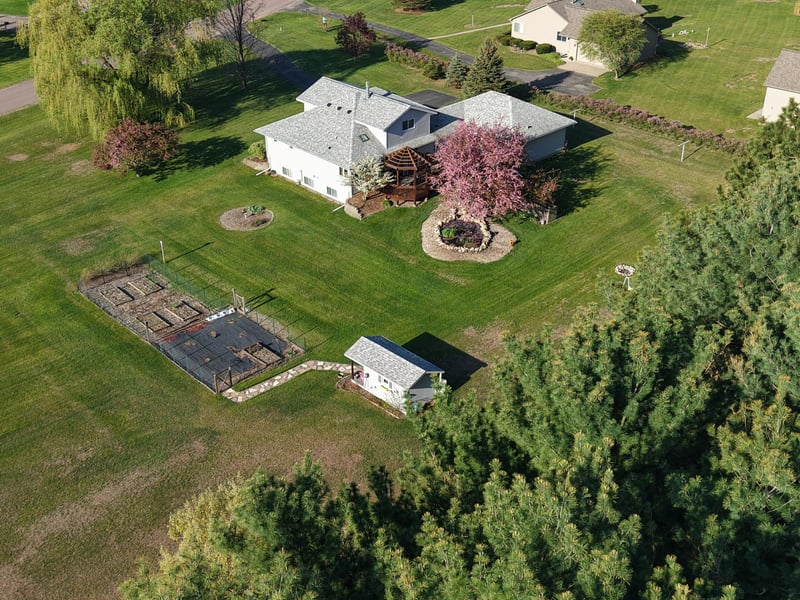 N13724 Buckskin Rd, Trempealeau, WI 54661