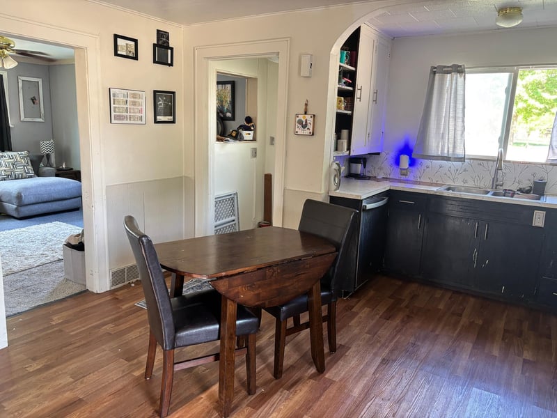 211 S Manyaska St, Sherburn, MN 56171