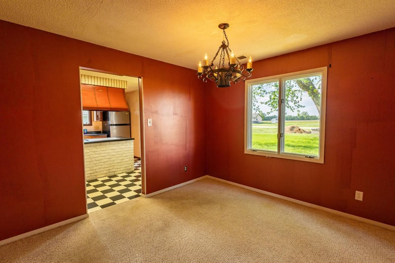 500 NW Lincoln St, Adams, MN 55909