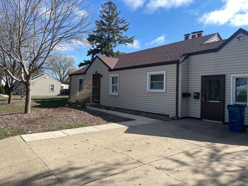 9917 2nd Ave S, Bloomington, MN 55420