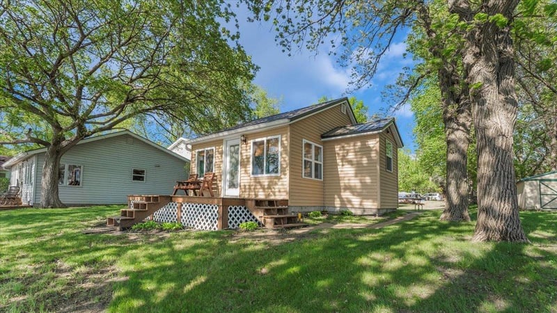 13749 169th Ave, Villard, MN 56385